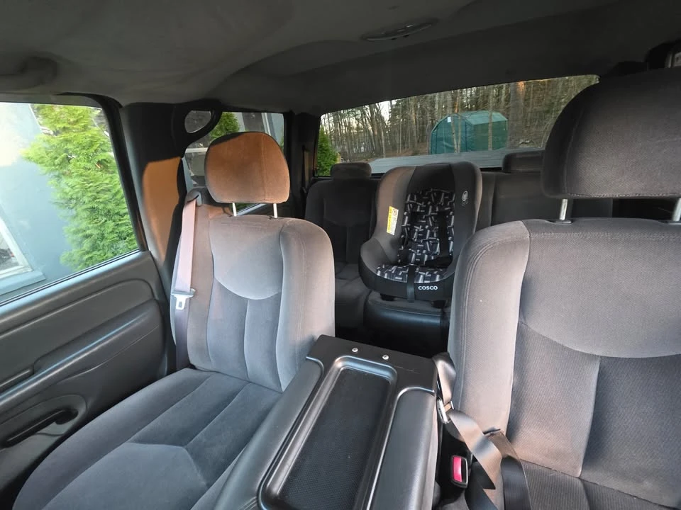 2004 GMC Sierra 2nd Gen - Image 3 of 12