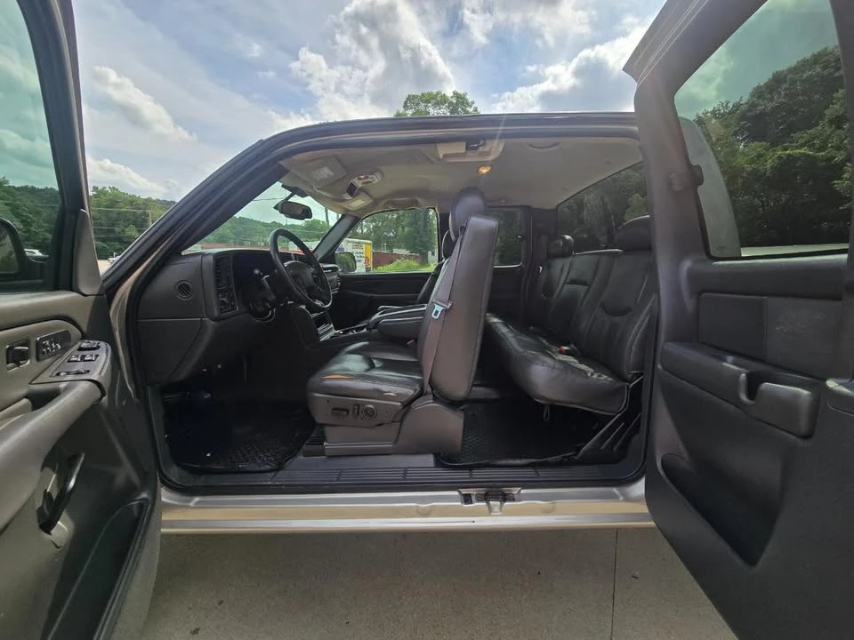2004 GMC Sierra 2nd Gen - Image 15 of 20