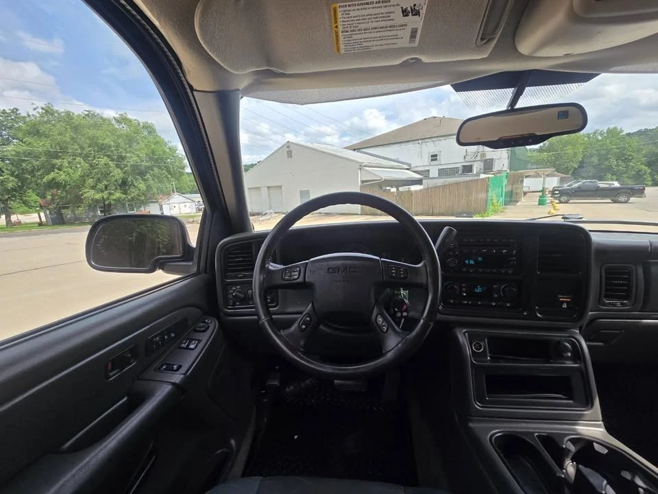 2004 GMC Sierra 2nd Gen - Image 12 of 20