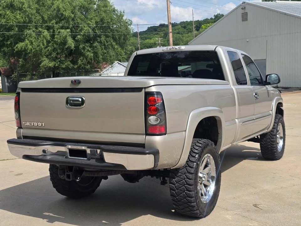 2004 GMC Sierra 2nd Gen - Image 7 of 20