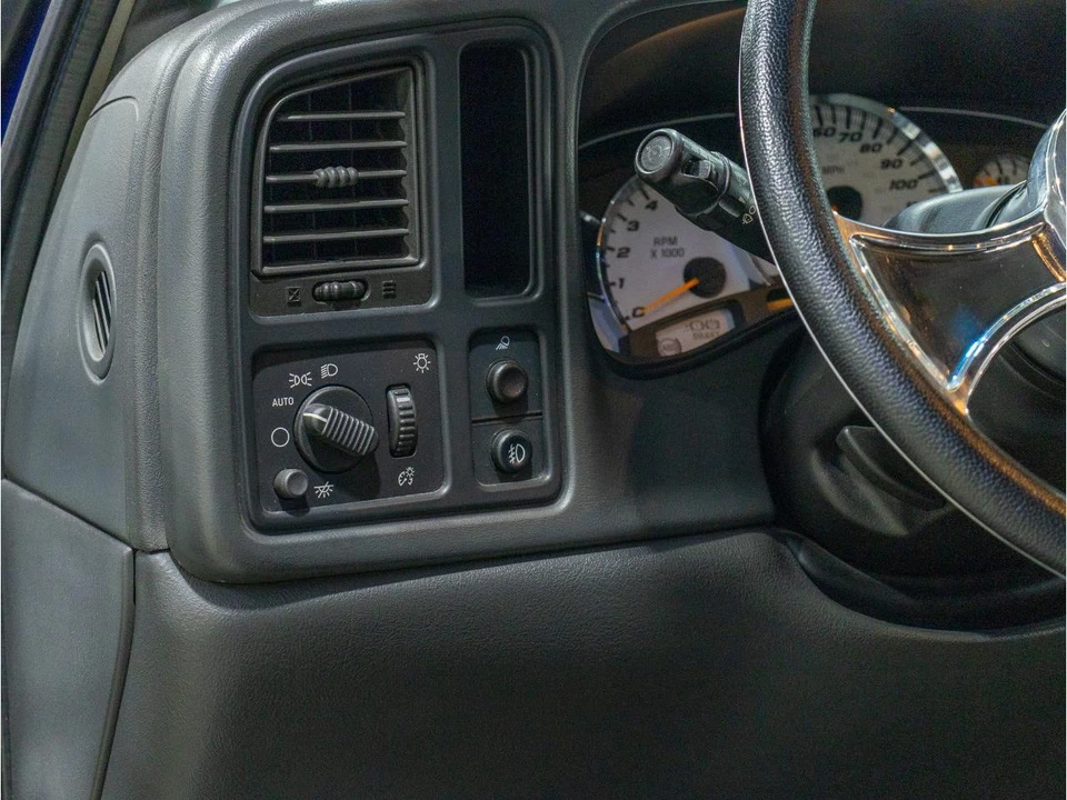 2004 GMC Sierra 2nd Gen - Image 24 of 31