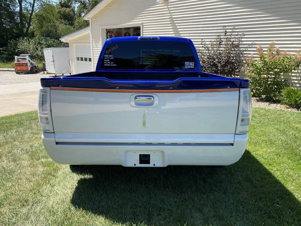 2004 GMC Sierra 2nd Gen - Image 9 of 31