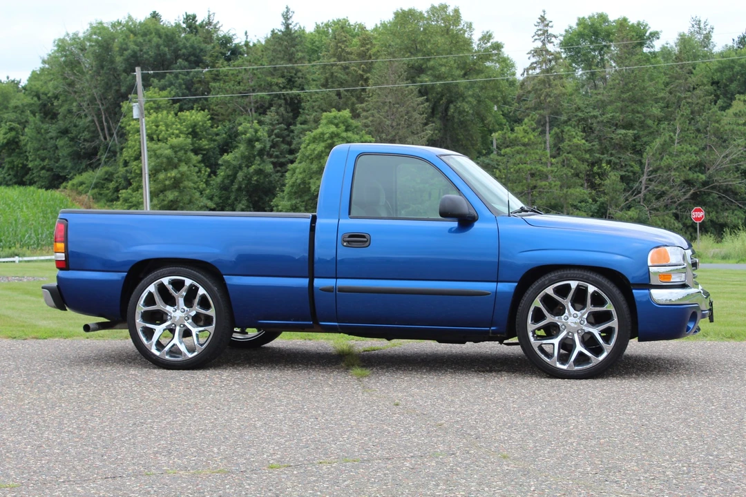 2004 GMC Sierra 2nd Gen - Image 14 of 31