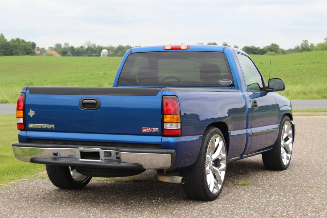 2004 GMC Sierra 2nd Gen - Image 8 of 31