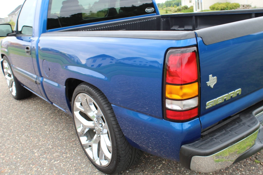 2004 GMC Sierra 2nd Gen - Image 29 of 31