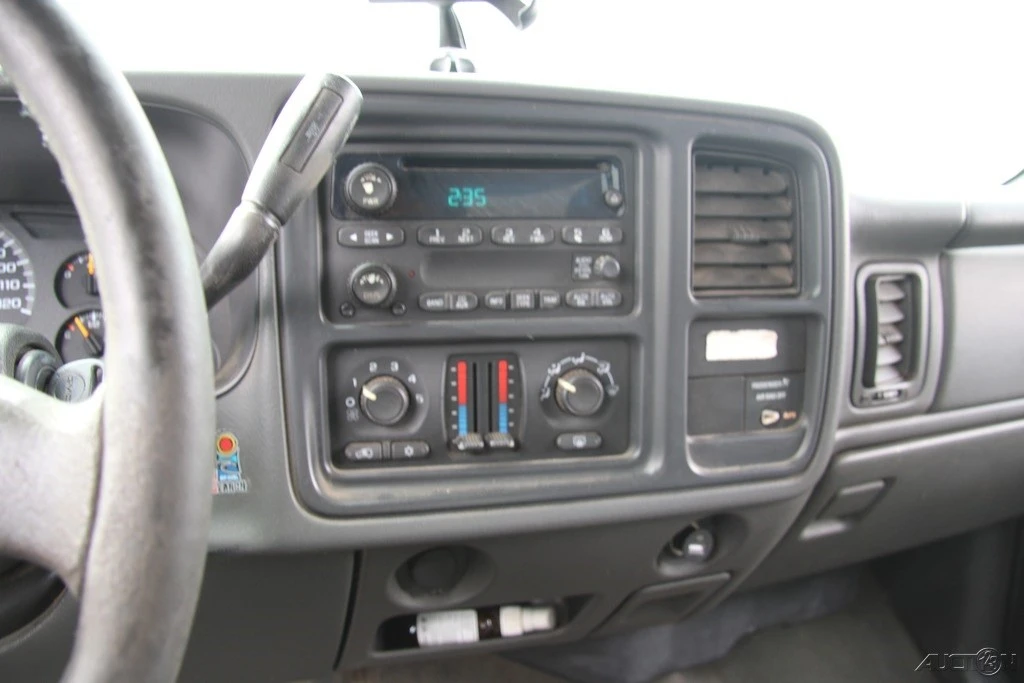 2004 GMC Sierra 1st Gen - Image 15 of 21