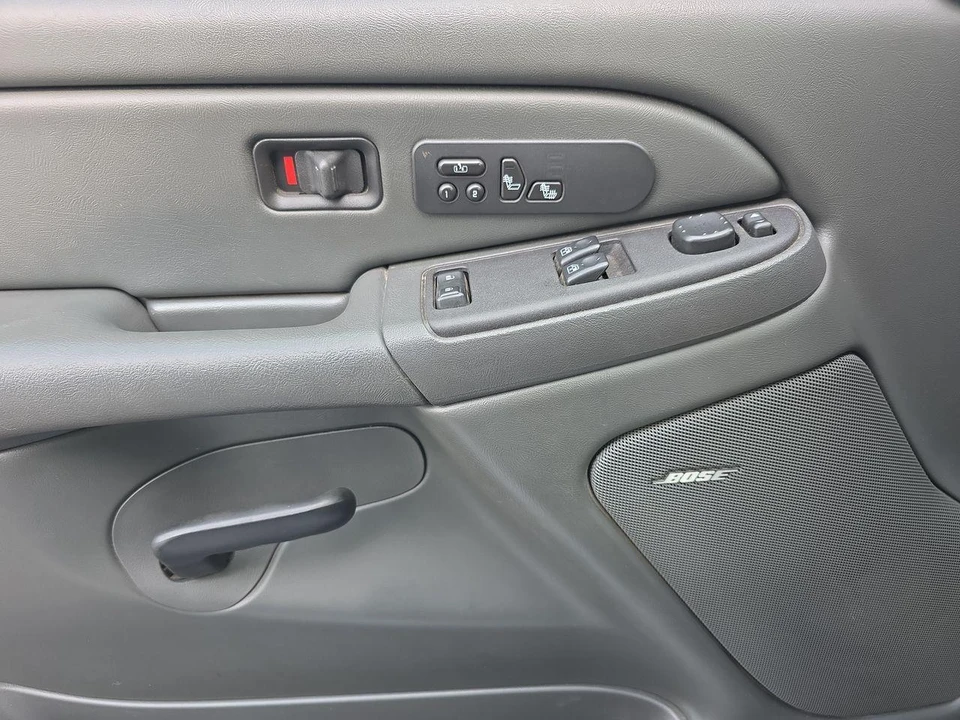 2004 GMC Sierra 2nd Gen - Image 5 of 31