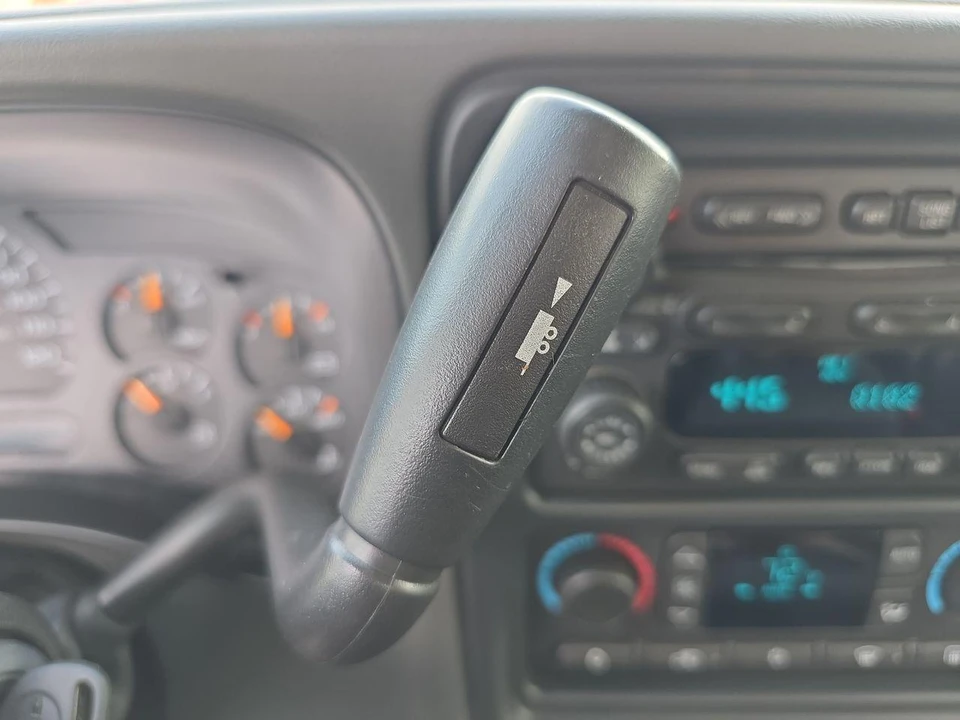 2004 GMC Sierra 2nd Gen - Image 24 of 31