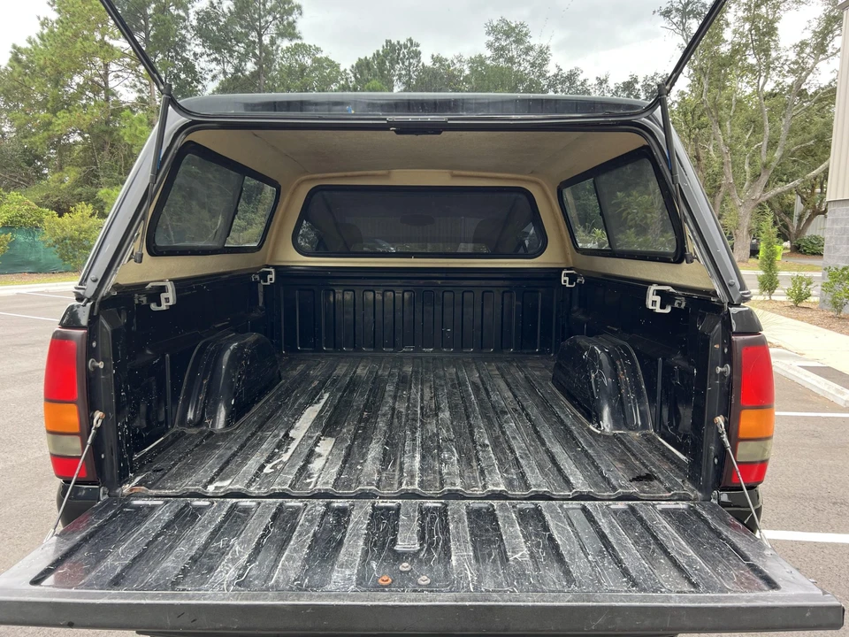 2004 GMC Sierra 2nd Gen - Image 17 of 31