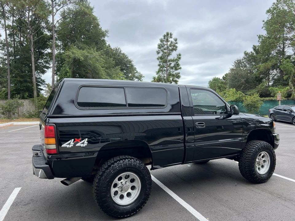 2004 GMC Sierra 2nd Gen - Image 6 of 31