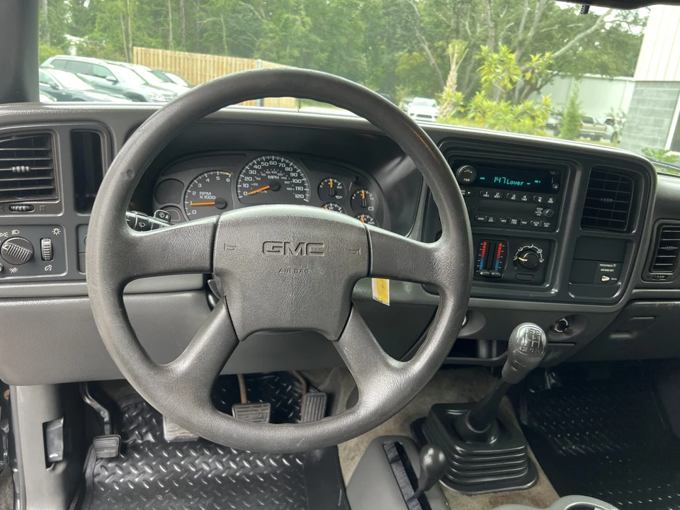 2004 GMC Sierra 2nd Gen - Image 31 of 31