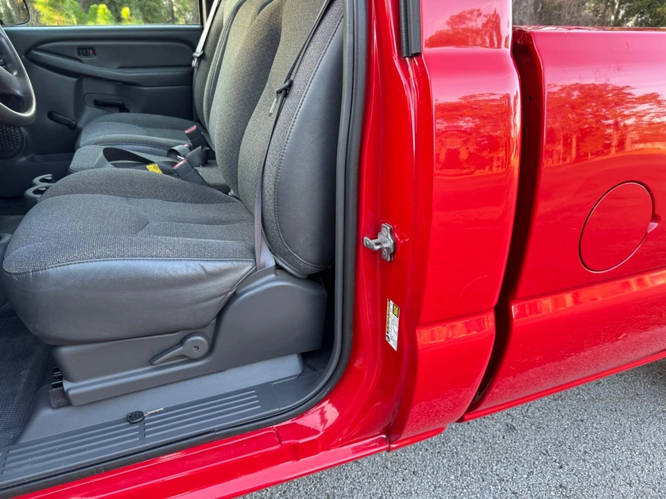 2004 GMC Sierra 1st Gen - Image 12 of 21