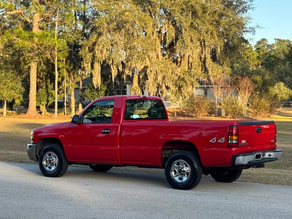 2004 GMC Sierra 1st Gen - Image 3 of 21