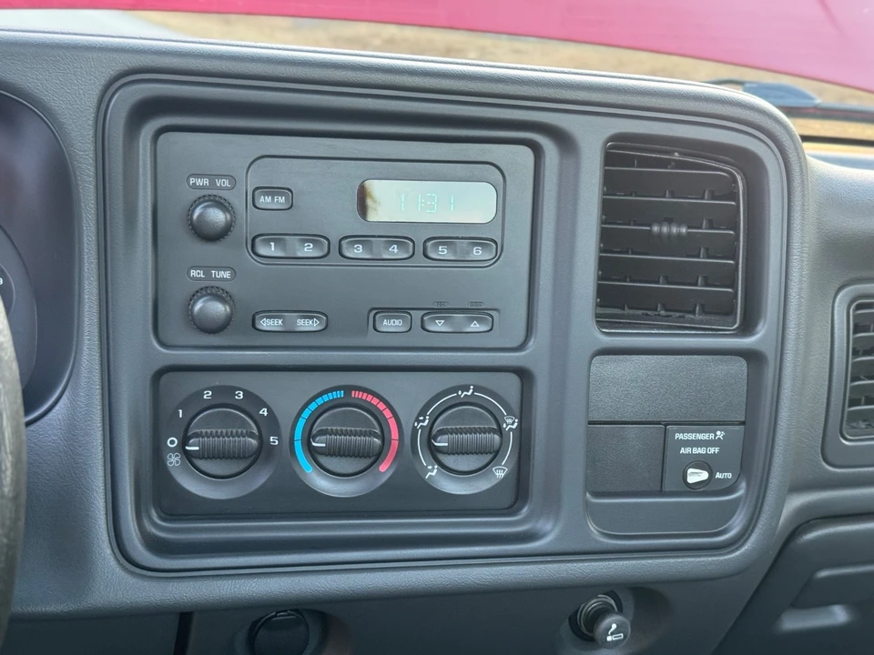 2004 GMC Sierra 1st Gen - Image 20 of 21