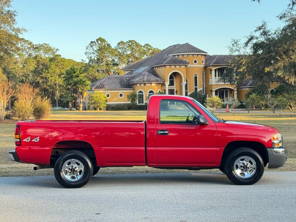 2004 GMC Sierra 1st Gen - Image 4 of 21
