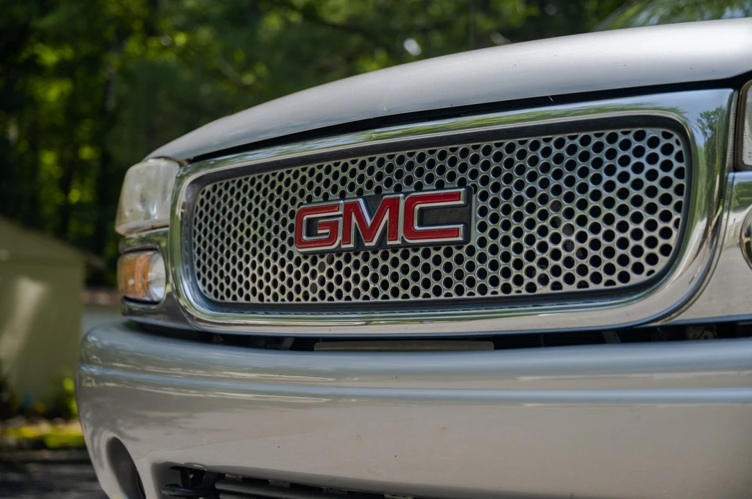 2004 GMC Sierra 2nd Gen - Image 17 of 31