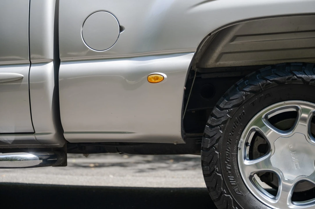 2004 GMC Sierra 2nd Gen - Image 31 of 31