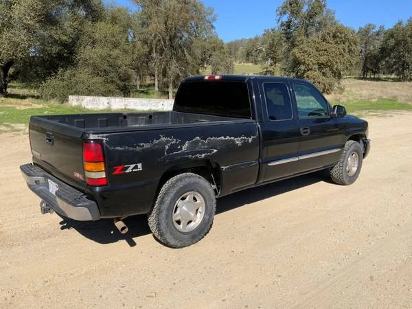 2004 GMC Sierra 2nd Gen - Image 2 of 7