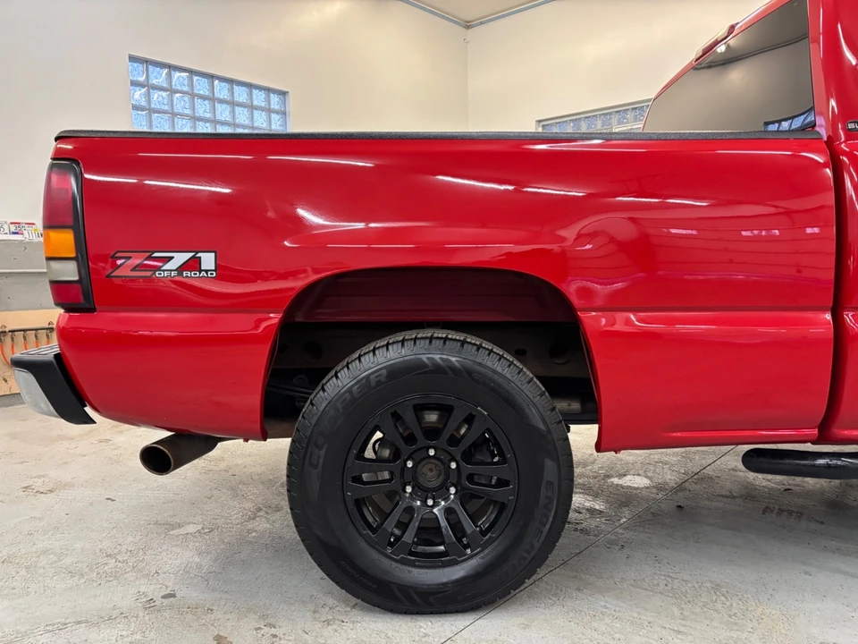 2004 GMC Sierra 1st Gen - Image 10 of 21