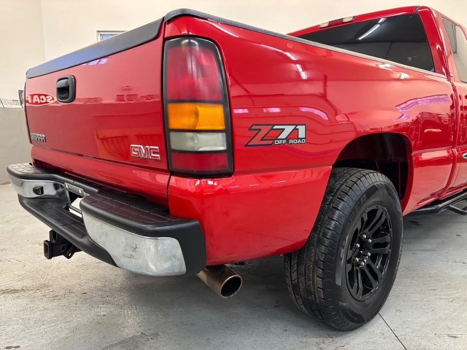 2004 GMC Sierra 1st Gen - Image 9 of 21