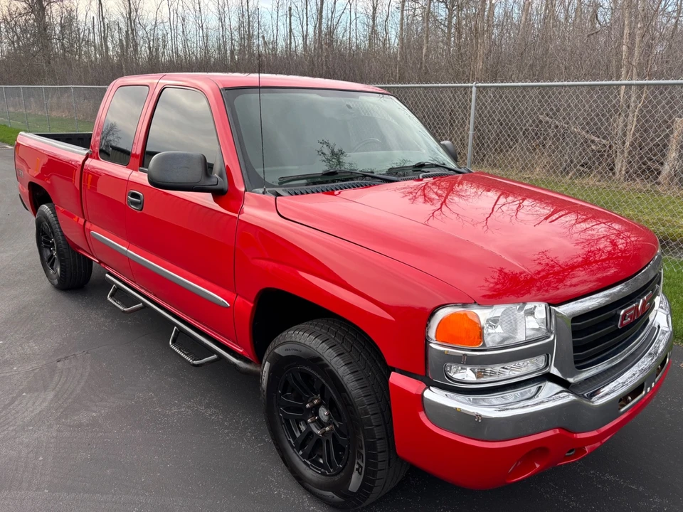 2004 GMC Sierra 2nd Gen - Image 13 of 21