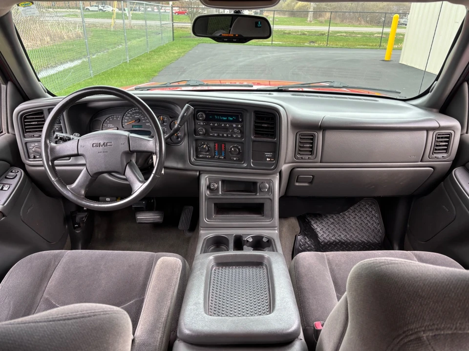 2004 GMC Sierra 2nd Gen - Image 19 of 21