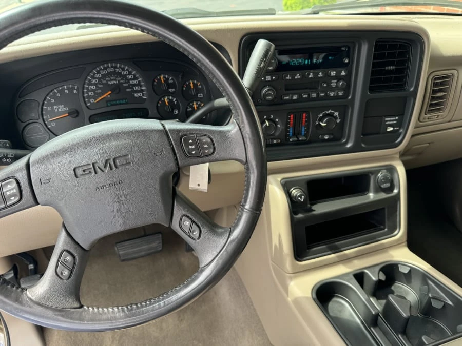2004 GMC Sierra 2nd Gen - Image 7 of 11