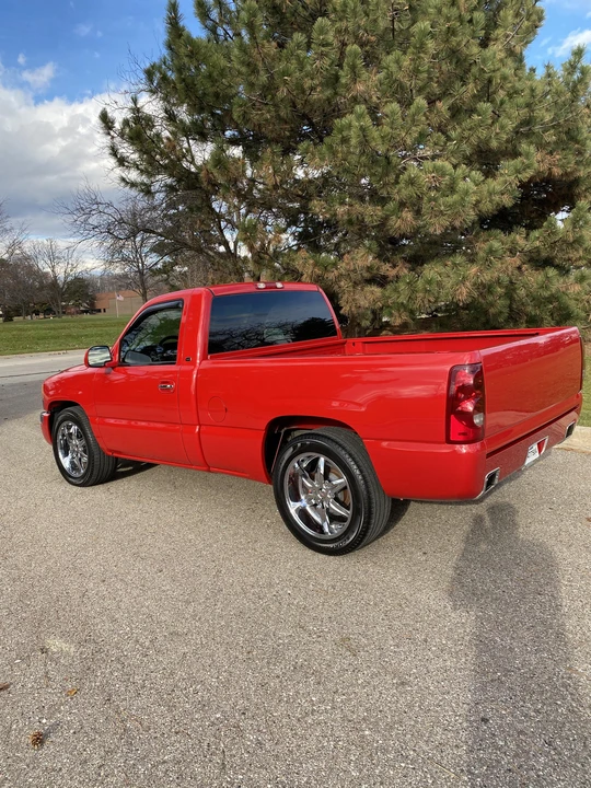 2004 GMC Sierra 2nd Gen - Image 28 of 31