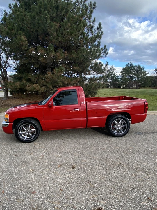 2004 GMC Sierra 2nd Gen - Image 25 of 31