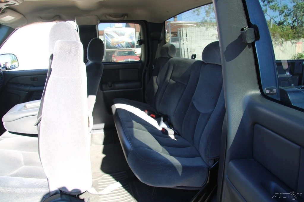 2004 GMC Sierra 1st Gen - Image 18 of 21
