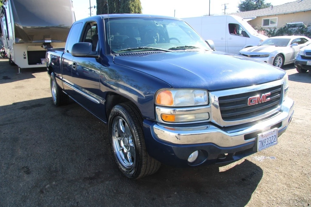 2004 GMC Sierra 1st Gen - Image 9 of 21