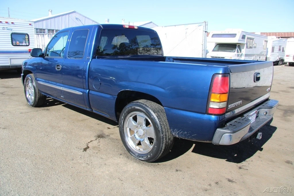 2004 GMC Sierra 1st Gen - Image 5 of 21