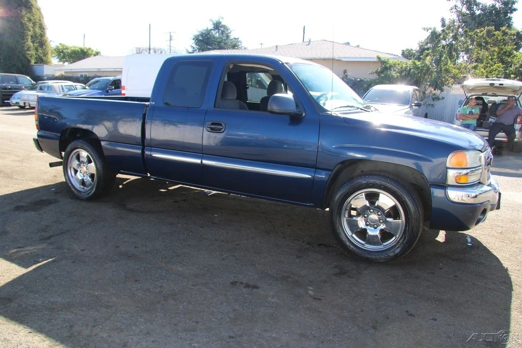 2004 GMC Sierra 1st Gen - Image 8 of 21