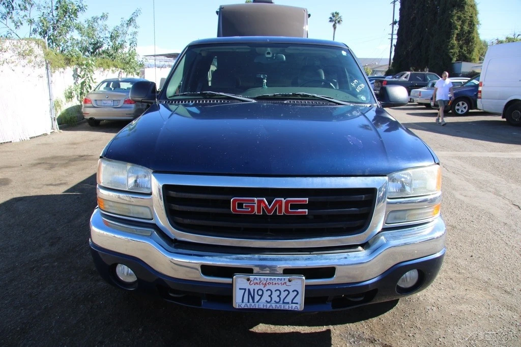 2004 GMC Sierra 1st Gen - Image 10 of 21