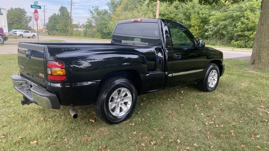 2004 GMC Sierra 2nd Gen - Image 6 of 6