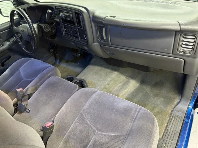2004 GMC Sierra 2nd Gen - Image 9 of 21