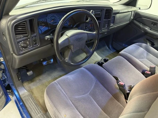 2004 GMC Sierra 2nd Gen - Image 2 of 21