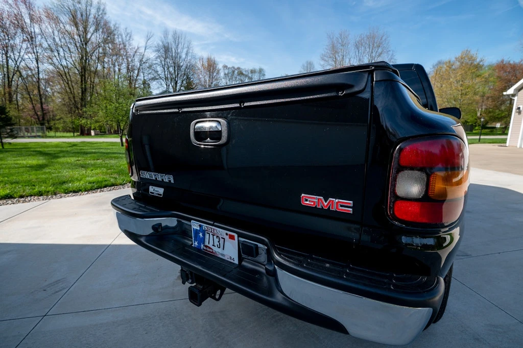 2004 GMC Sierra 2nd Gen - Image 15 of 31