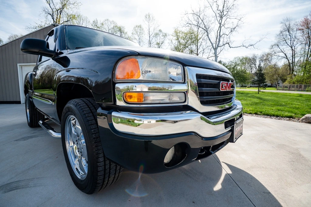2004 GMC Sierra 2nd Gen - Image 8 of 31