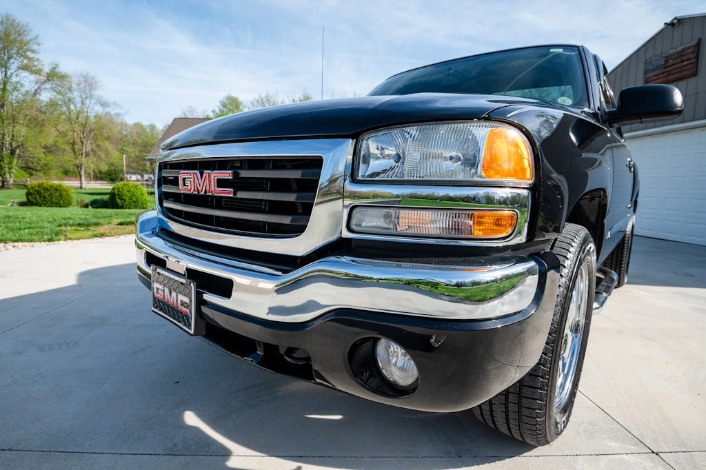 2004 GMC Sierra 2nd Gen - Image 5 of 31