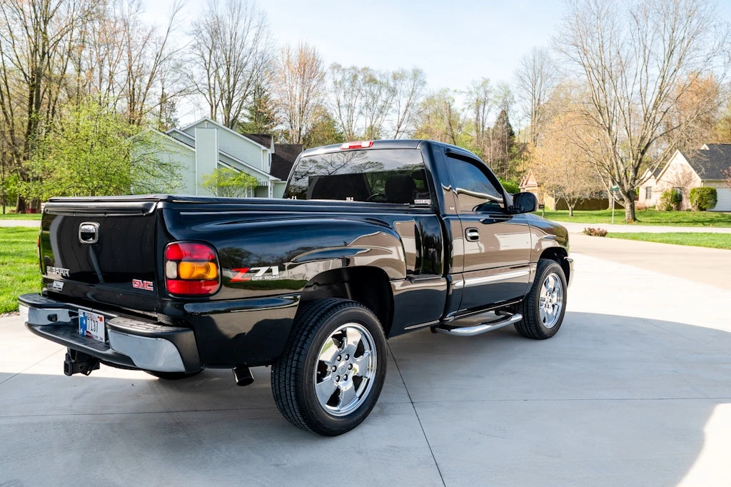 2004 GMC Sierra 2nd Gen - Image 11 of 31