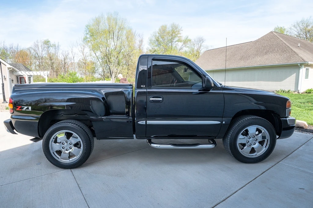 2004 GMC Sierra 2nd Gen - Image 10 of 31