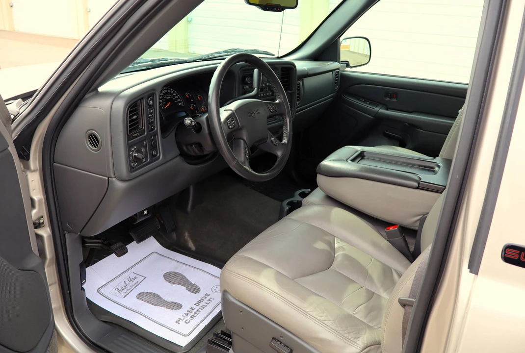 2004 GMC Sierra 2nd Gen - Image 5 of 8
