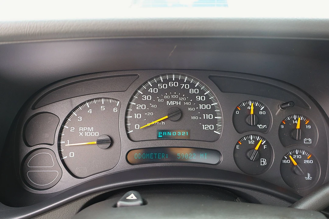 2004 GMC Sierra 2nd Gen - Image 7 of 8