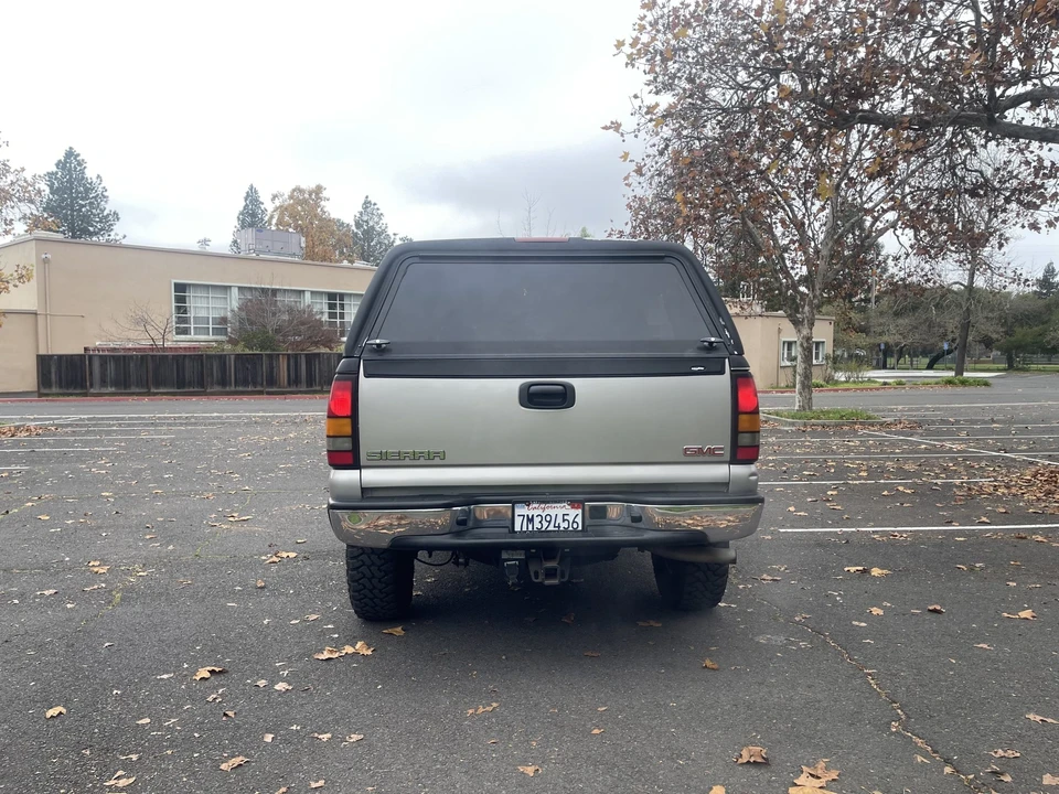 2004 GMC Sierra 2nd Gen - Image 14 of 31