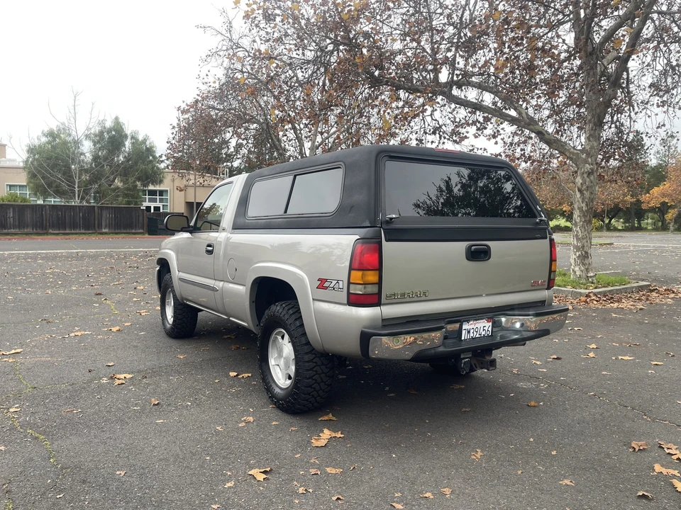 2004 GMC Sierra 2nd Gen - Image 15 of 31