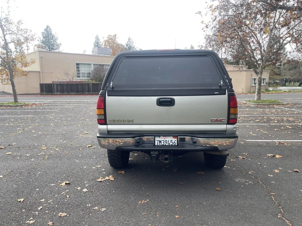 2004 GMC Sierra 2nd Gen - Image 13 of 31