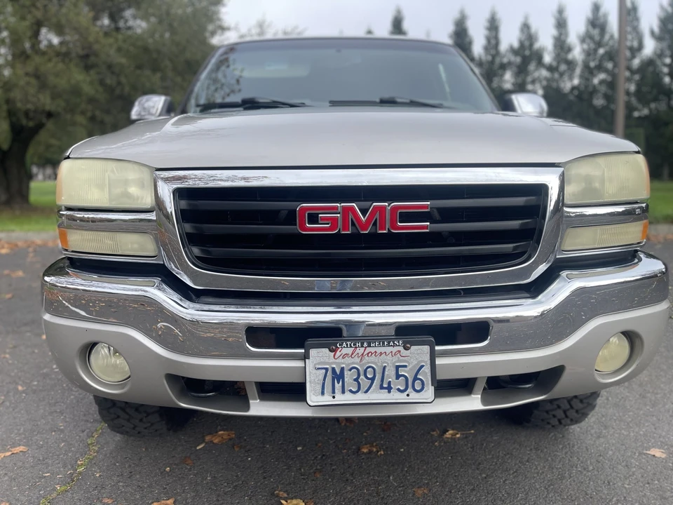 2004 GMC Sierra 2nd Gen - Image 6 of 31