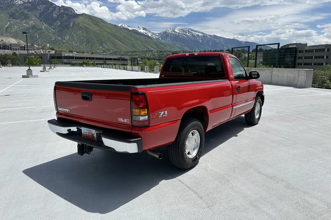 2004 GMC Sierra 2nd Gen - Image 17 of 31