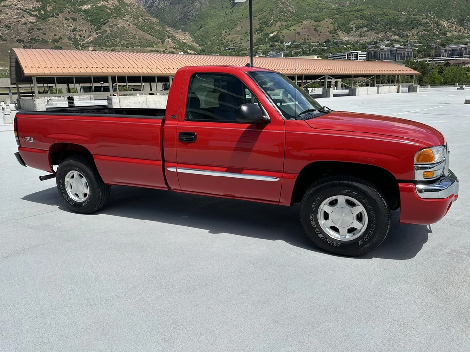 2004 GMC Sierra 2nd Gen - Image 27 of 31